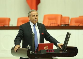 CHP’li Kaya: Geliyor gelmekte olan, gitti gitmekte olan, güle güle size