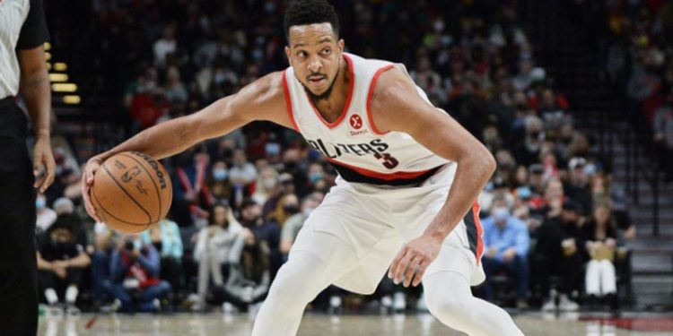 CJ McCollum'a akciğer sönmesi teşhisi kondu