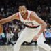 CJ McCollum'a akciğer sönmesi teşhisi kondu