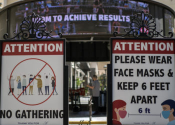 California'da Omicron önlemi: Kapalı alanlarda maske zorunluluğu geri geldi