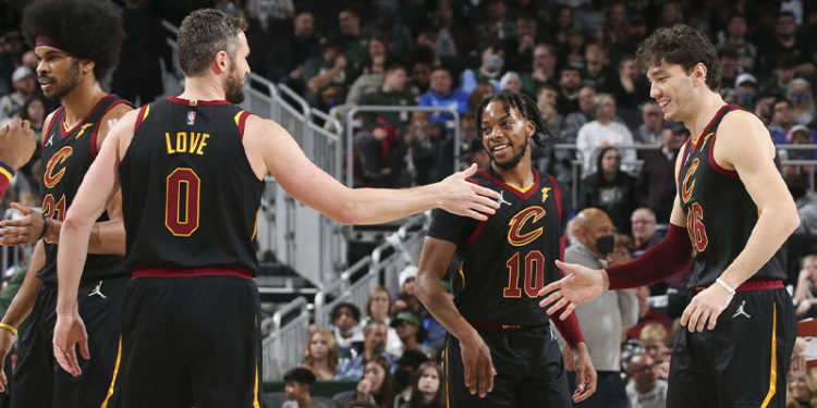 Cedi Osman yıldızlaştı, Cavaliers son şampiyonu yendi