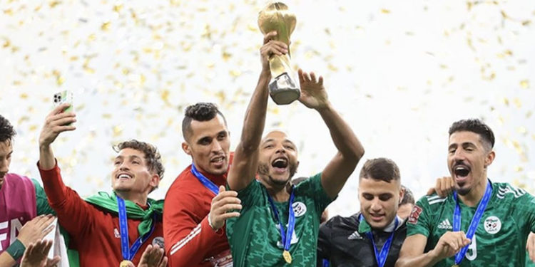 Cezayir'de FIFA Arap Kupası şampiyonluğu ülke genelinde kutlandı