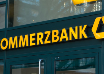 Commerzbank, dolar/TL tahminini yükseltti