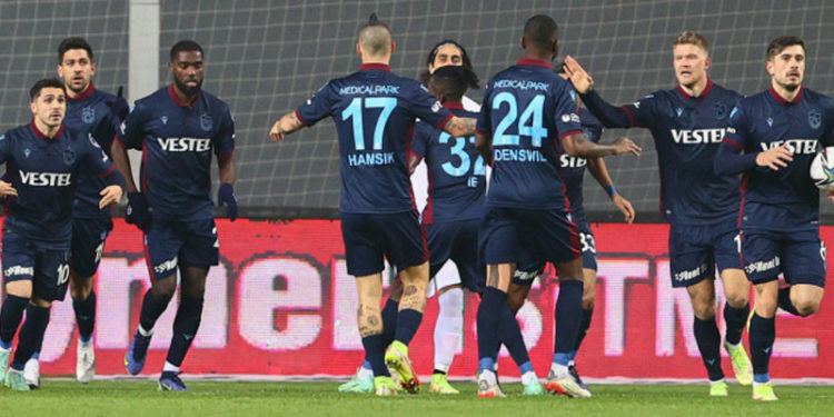 Cornelius attı, Trabzonspor Altay deplasmanında geri döndü