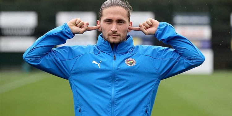 Crespo'dan derbi açıklaması: Aklımızda tek bir düşünce var o da galip gelmek