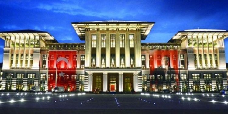 Cumhurbaşkanlığı Külliyesi'nde ekonomi değerlendirme toplantısı