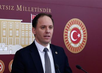 Cumhurbaşkanlığı için her birinin fiyatı dünkü kurla 34 milyon lira olan 3 araç alındı