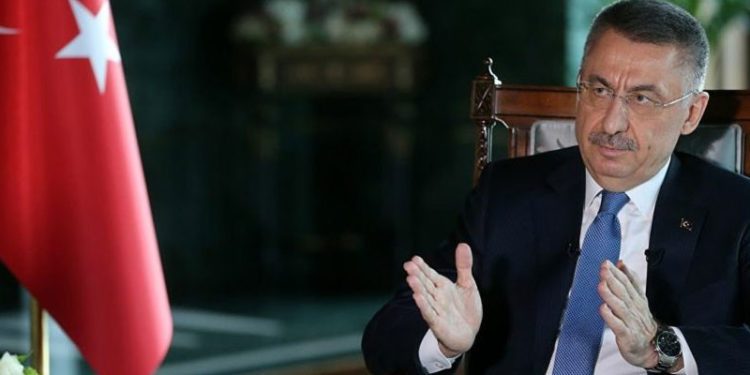 Cumhurbaşkanı Yardımcısı Oktay: TL manipülatif ataklara maruz kalıyor