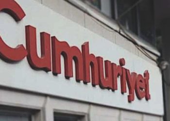 Cumhuriyet gazetesi Genel Yayın Yönetmeni görevden alındı