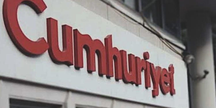 Cumhuriyet gazetesi Genel Yayın Yönetmeni görevden alındı