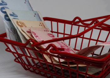 Cumhuriyet yazarı Sağlam: Belli ki iktidar enflasyonun çok yüksek çıkmasından ve dövize yeniden büyük talep olmasından korkuyor