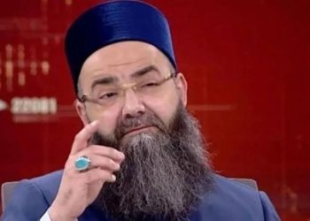 Cübbel Ahmet Hoca da sonunda 'isyan etti': Cami yapacağına işçine 5 bin lira ver