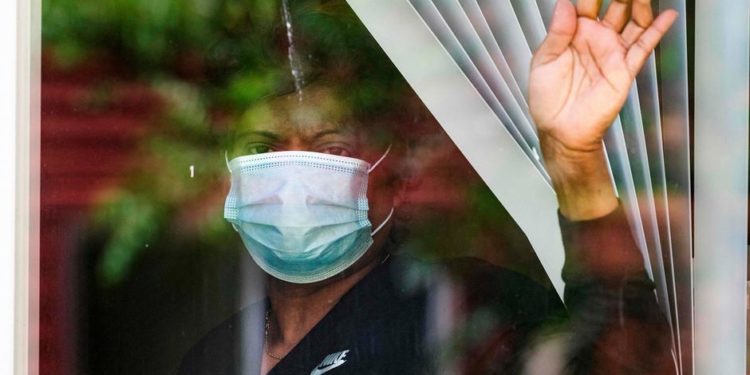 Darboğaz endişesi: Karantina süreleri düşürülüyor