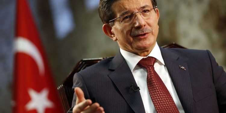 Davutoğlu: 3 yılda 3 Maliye Bakanı gördük, bunun adı kurumsal çöküştür