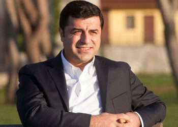 Demirtaş: İçeride olmamızın nedenlerinden biri de Türkiye Cumhuriyeti vatandaşı olmamızdır