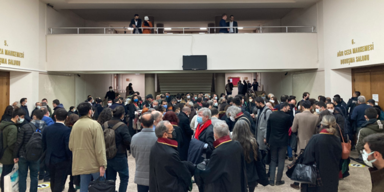 Deniz Poyraz davası engellemelerle başladı: Katil zanlısının jandarmayla samimiyeti tepki çekti