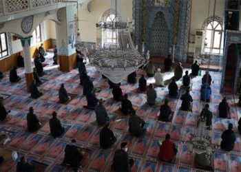 Diyanet camilerden T.C.’yi kaldırıyor