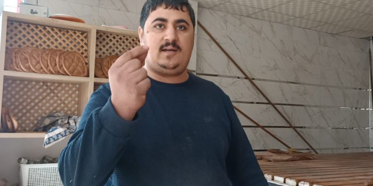 Diyarbakır'da hayat pahalılığı: "Kuru ekmeğe muhtaç hale geldik"