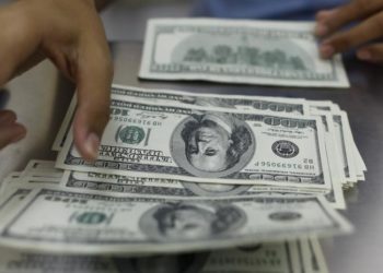 Dolar yeniden kritik seviyelere yükseldi