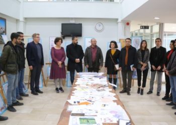 'Duvarları Delen Çizgiler' sergisi Mardin’de