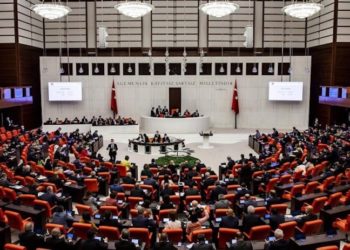 Döviz kuru Meclis’te gündem oldu: Bugün dolar 14,50, haberiniz var mı?