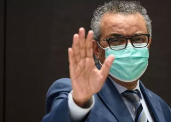 Dünya Sağlık Örgütü, insanları Noel ve yılbaşı etkinliklerini iptal etmeye çağırdı