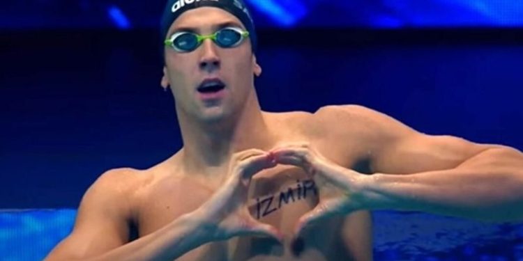 Dünya kısa kulvar rekorunun yeni sahibi yüzücü Emre Sakçı oldu