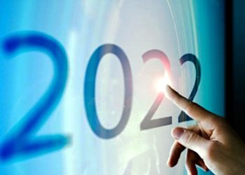 Dünyaca ünlü kalemler 2022'den ne beklediklerini yazdı