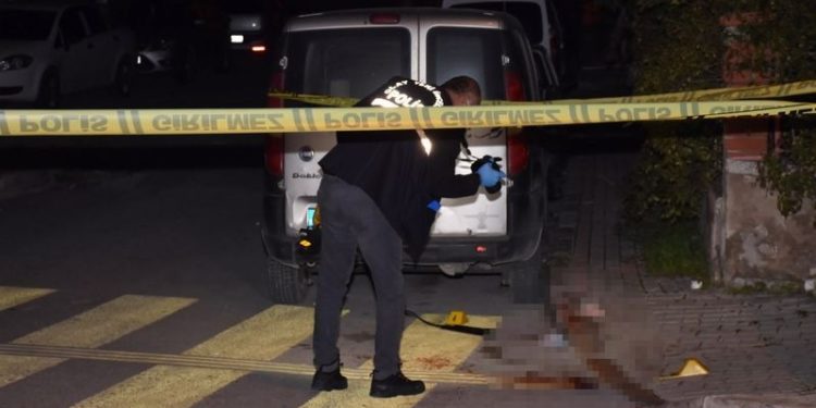 Düğünde 'halay başı olma' kavgası: 1'i ağır 3 yaralı