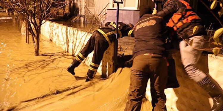 Edirne'de selde kaybolan yurttaş aranıyor