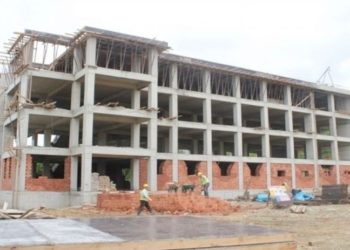 Ekonomik kriz sürüyor: Birçok okul inşaatı durduruldu