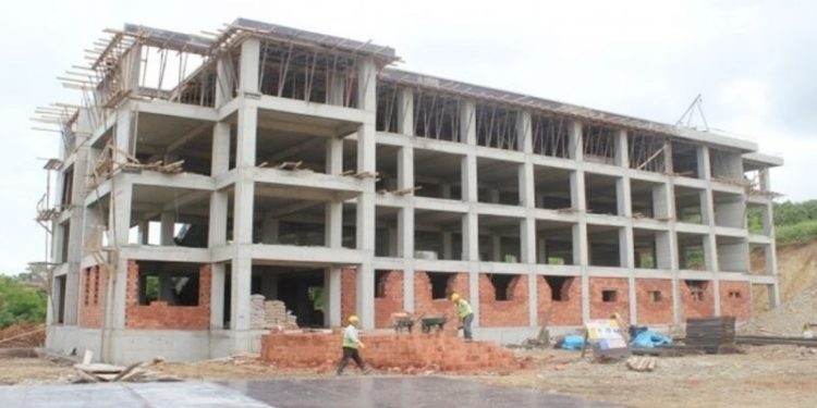 Ekonomik kriz sürüyor: Birçok okul inşaatı durduruldu