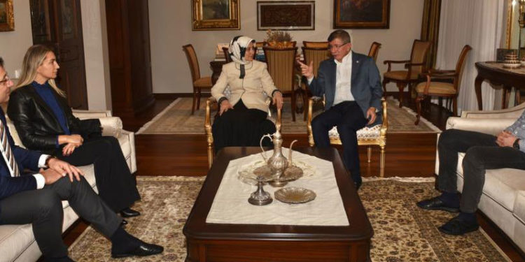 Ekrem İmamoğlu, Gelecek Partisi lideri Ahmet Davutoğlu’nu ziyaret etti