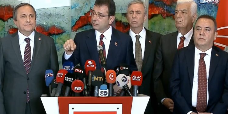 Ekrem İmamoğlu: Millet işini yapanı sever, yalan üreteni değil