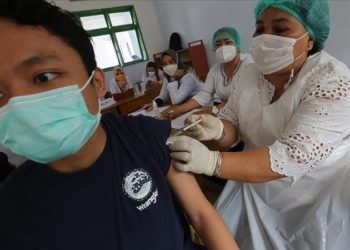 Endonezya, aşı zorunluluklarına rağmen hedeflediği rakamlara ulaşamadı