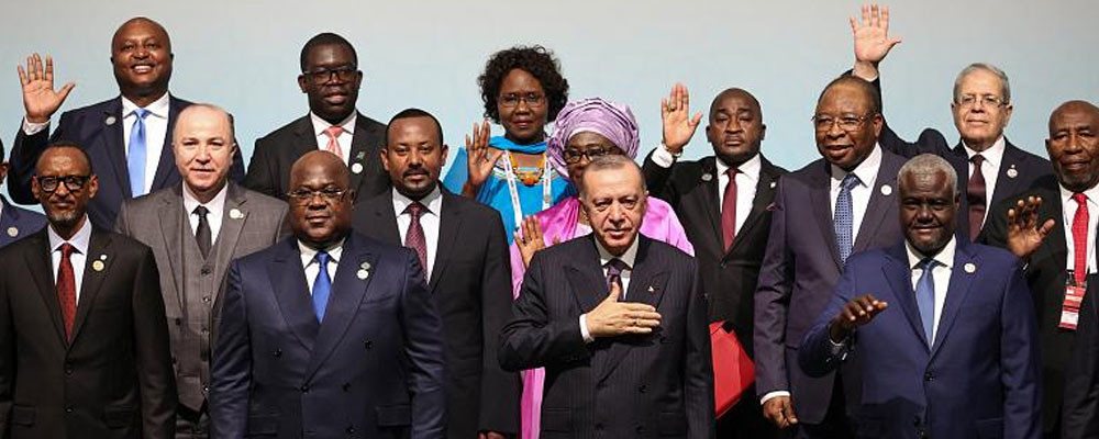 Erdoğan: Dünya beşten büyüktür mücadelesini Afrika içinde yürütüyoruz