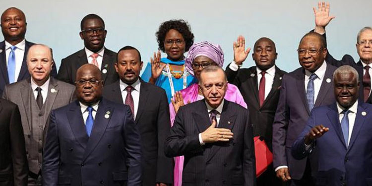 Erdoğan: Dünya beşten büyüktür mücadelesini Afrika içinde yürütüyoruz