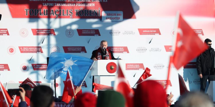 Erdoğan ‘iş yok’ diyenleri eleştirdi: Nankör, nankör bunlar