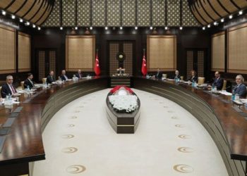 Erdoğan'dan Saray'da kritik 'Politika Kurulu' toplantısı