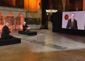 Erdoğan’ın danışmanı duyurdu: Her kampüste bir cami olmasını arzu ediyor