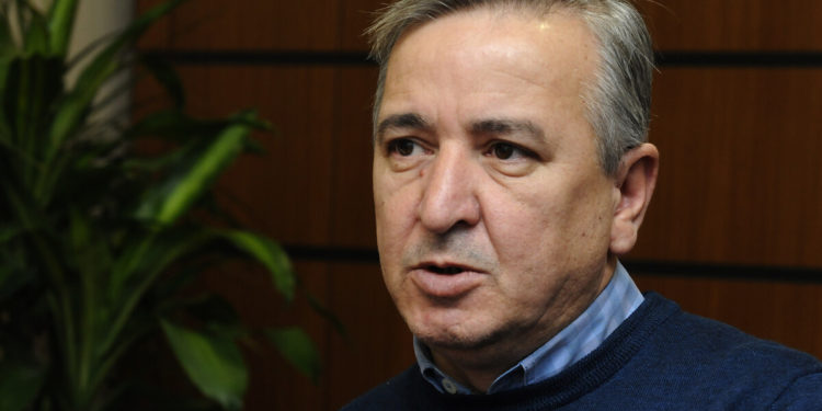 Erdoğan’ın eski metin yazarı Ünal: Ekonomi damadın ihtirası yüzünden mahvoldu