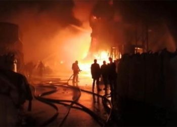 Esenyurt'ta fabrika yangını