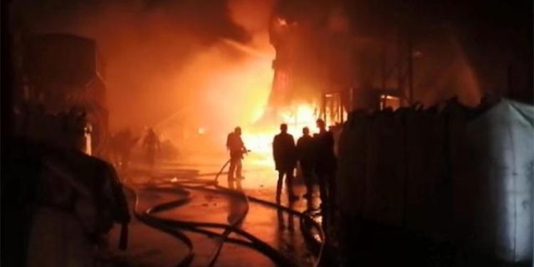 Esenyurt'ta fabrika yangını