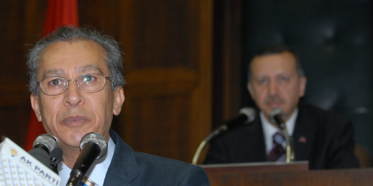 Eski AK Parti Milletvekili Prof. Zafer Üskül: İktidarın değişme zamanı geldi