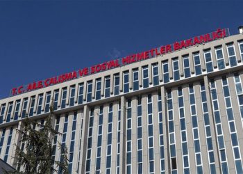 Eski AKP'li Başkan bakanlığa atandı