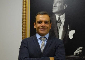 Eski Bilim Kurulu üyesi Prof. Dr. Alpay Azap: Omicron varyantı kendisinden önceki Delta’dan daha bulaşıcı