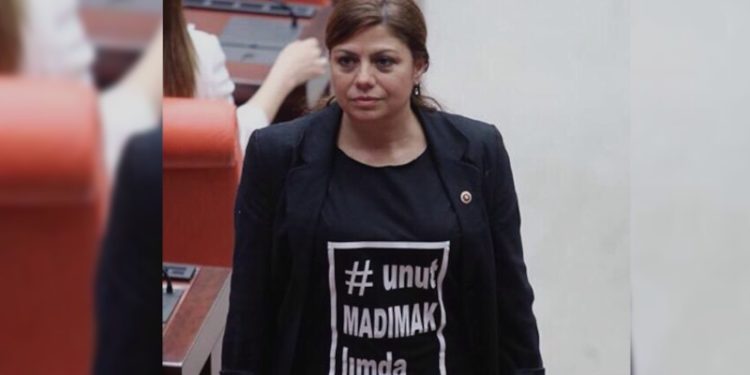 Eski CHP vekiline 'Cumhurbaşkanına hakaret'ten hapis cezası