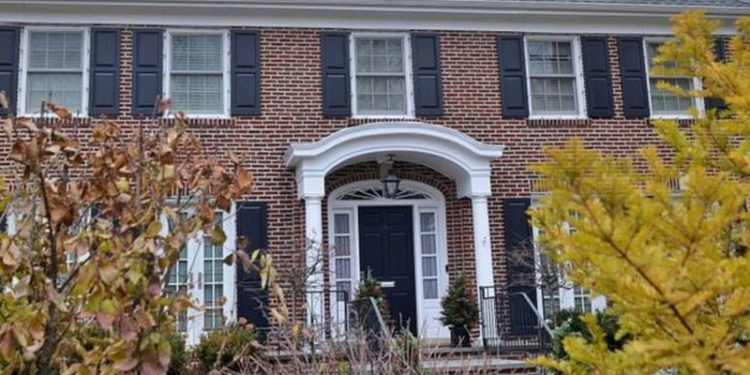 Evde Tek Başına filmindeki ev Airbnb'den tutulabilecek