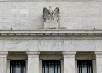 FED faiz artırmadı, canlandırma programı erken sona erecek