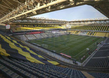 Fenerbahçe'de 2021-2022 sezonu kombine biletleri satışa çıktı